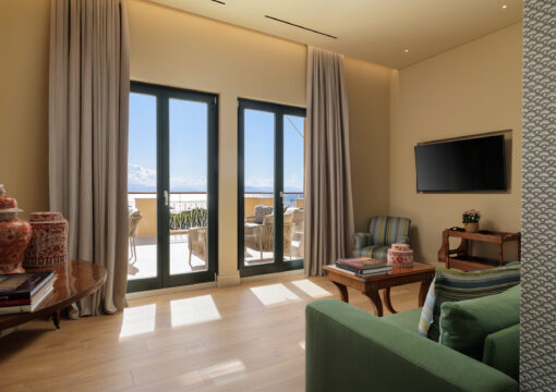 Panoramic View Suite with Private Terrace